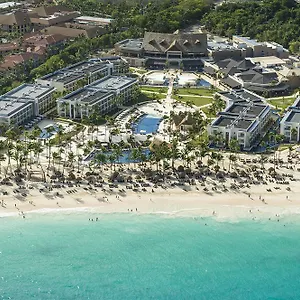 royalton-punta-cana-resort-and-casino.comcaribbean.com/